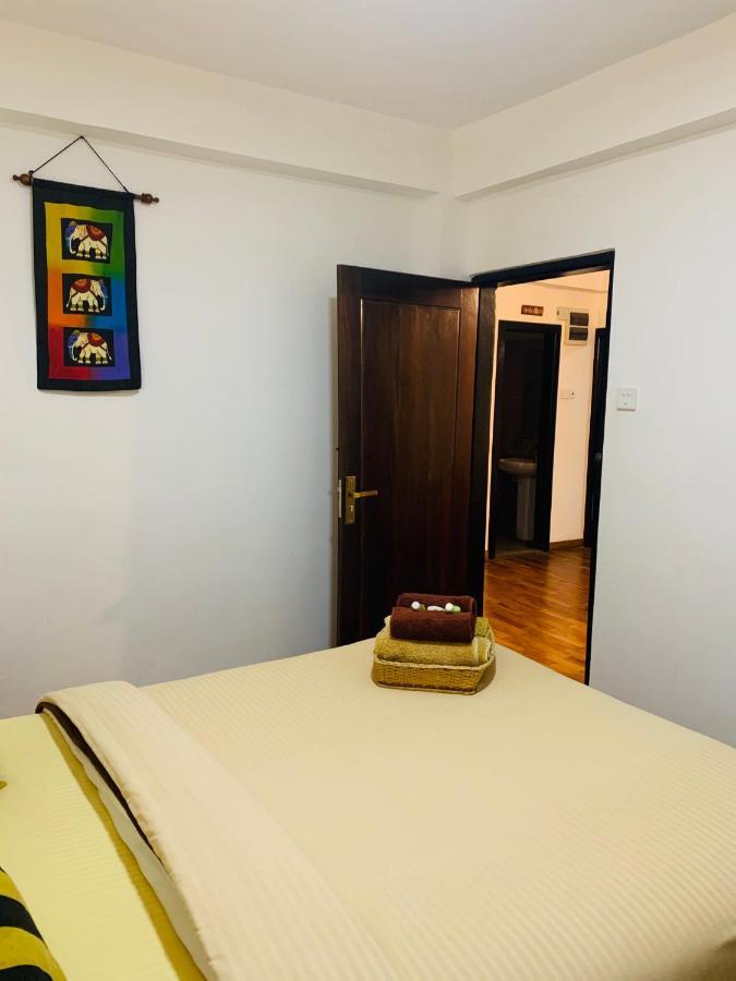 City Apartment'S Нувара Елия Екстериор снимка